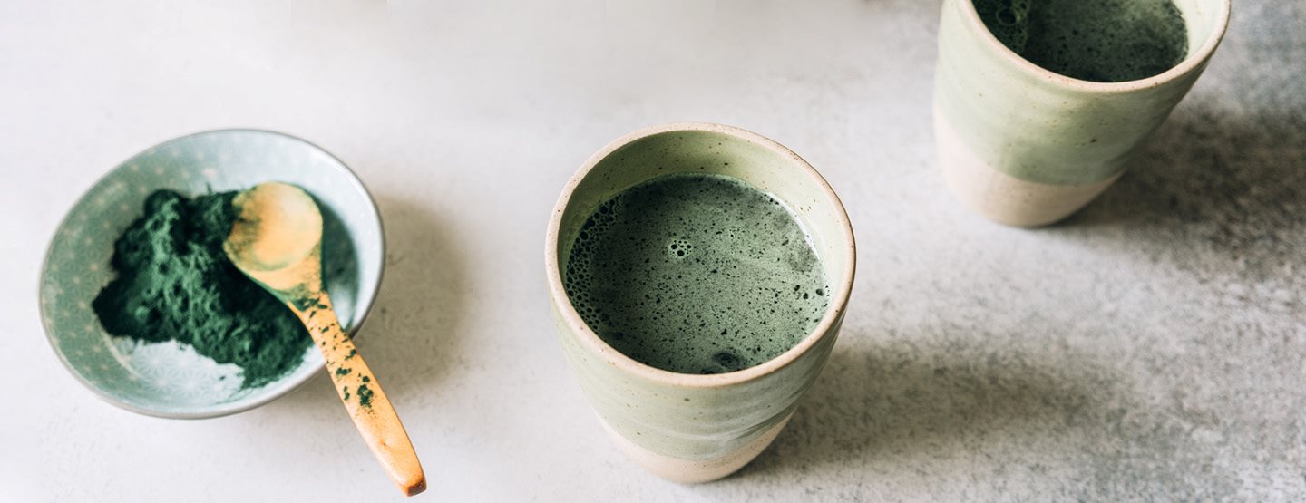 Spirulina: Vse, kar morate vedeti o tem superživilu  