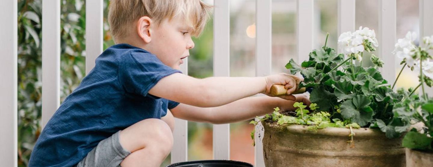 Vrtnarjenje z otroki: Pet idej za zabavo med zelenjem