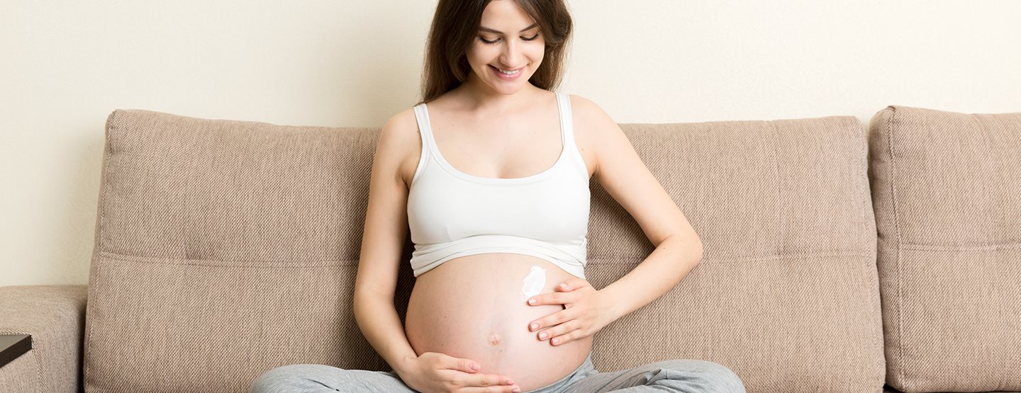 Bi se radi znebili nosečniških strij? 