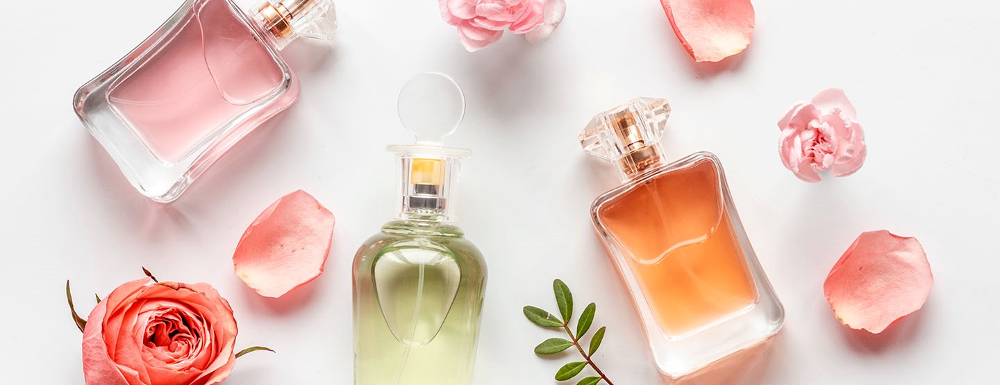 Parfum kot darilo: najlepše dišave za vaše najdražje    