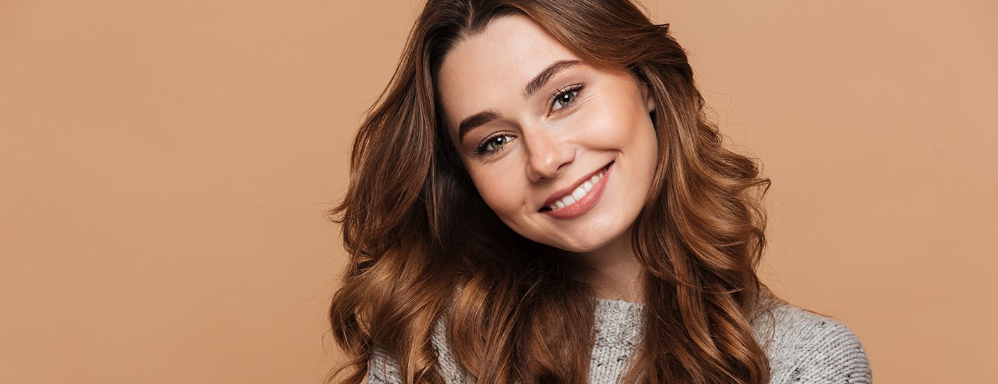 Modna barva las letošnje zime: Čokoladno rjava