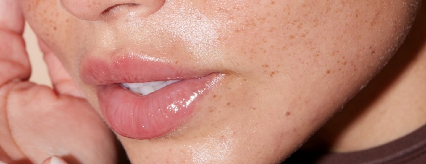 Trend letošnje pomladi: ličenje ustnic cloud lips
