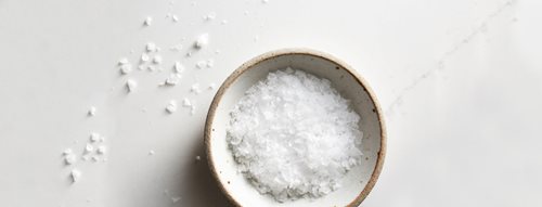 Ali je grenka sol skrivni ključ do lepe kože?