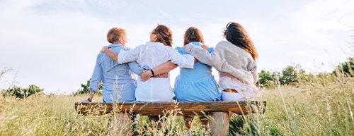 Modrost žensk spreminja svet